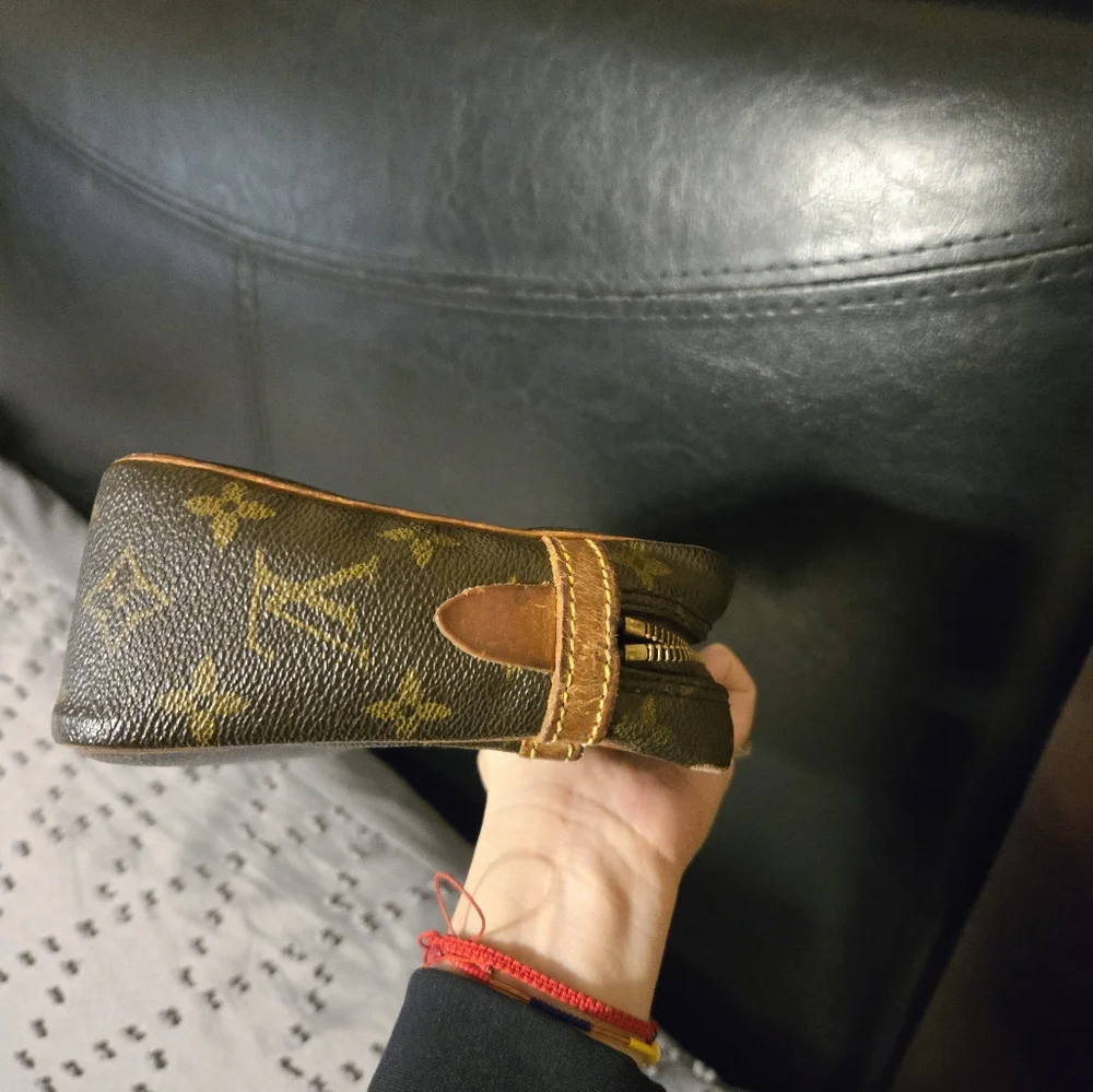 Cosmetic bag - Picture 4 of 11